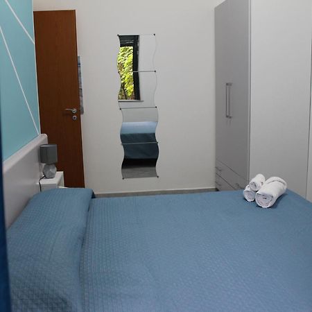 Villa Anita Apartments Capo dʼOrlando Dış mekan fotoğraf