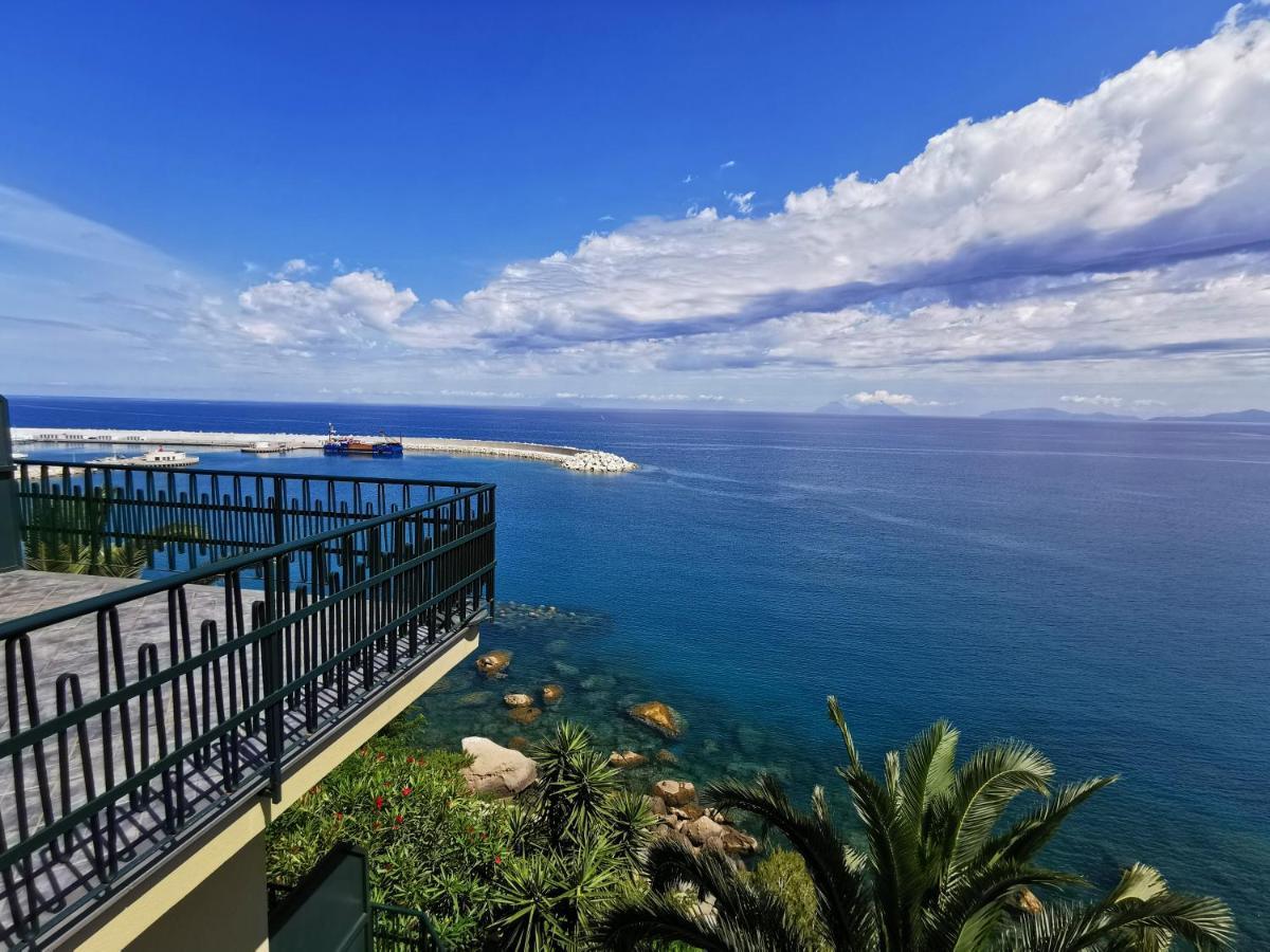 Villa Anita Apartments Capo dʼOrlando Dış mekan fotoğraf