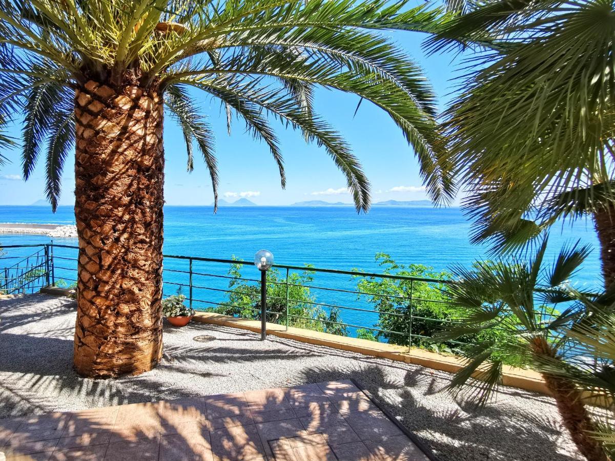 Villa Anita Apartments Capo dʼOrlando Dış mekan fotoğraf