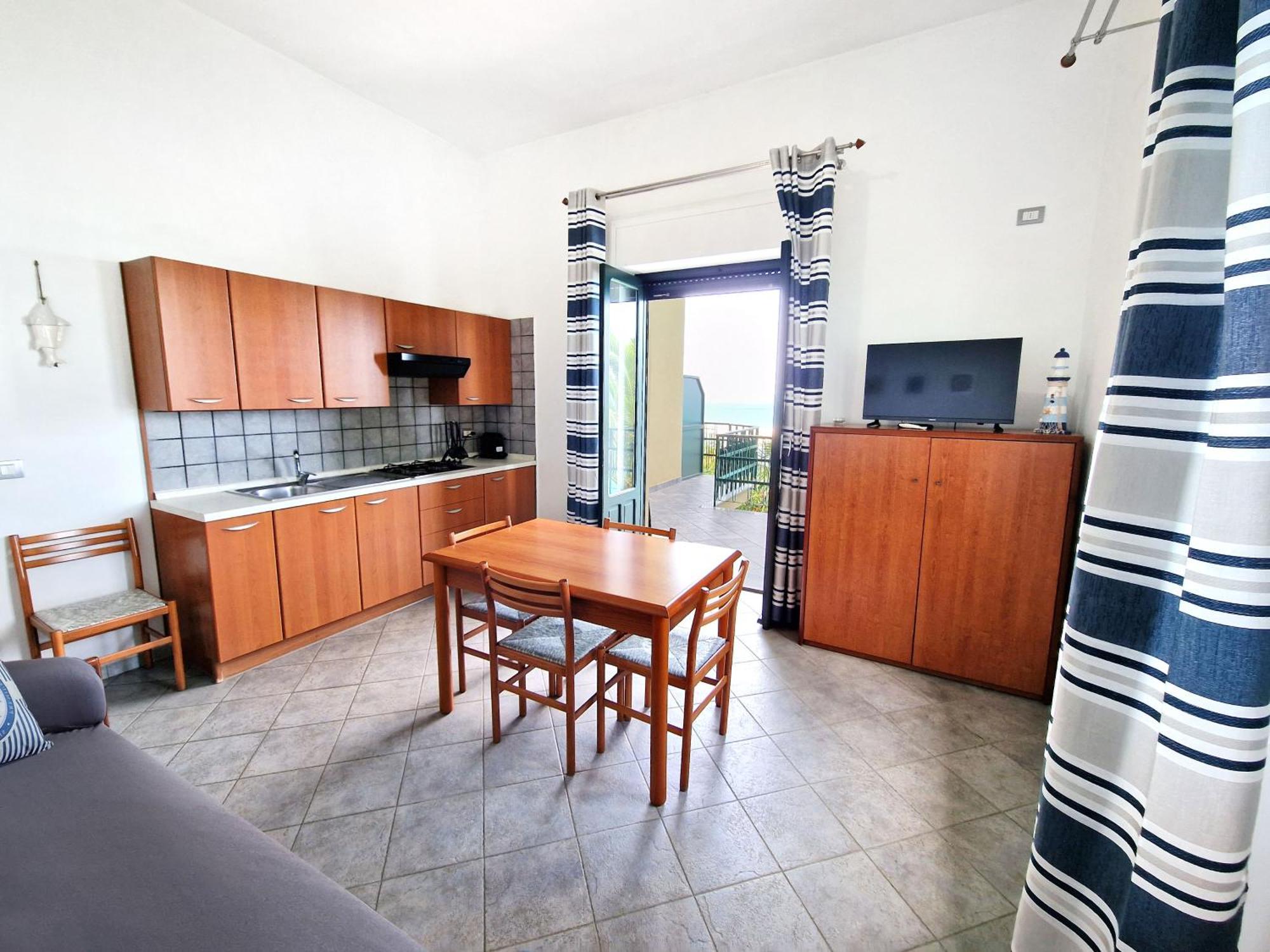 Villa Anita Apartments Capo dʼOrlando Dış mekan fotoğraf