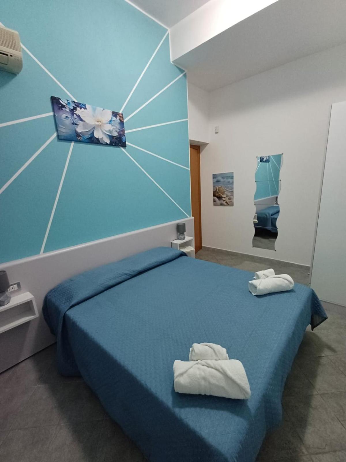 Villa Anita Apartments Capo dʼOrlando Dış mekan fotoğraf
